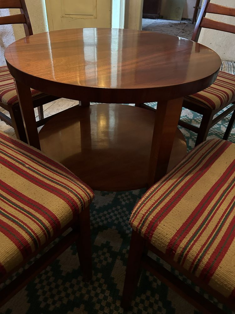 Set vechi masa si 4 scaune tapițate