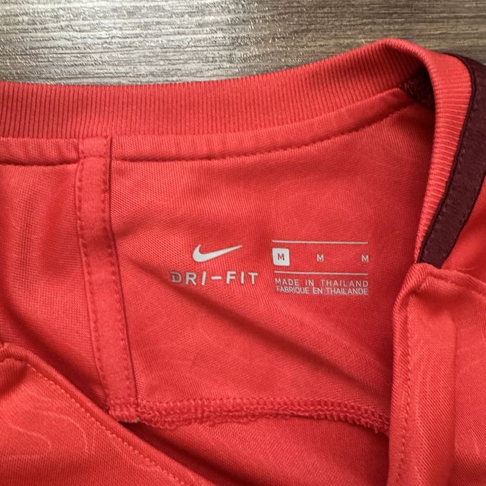 Tricou Barcelona roz