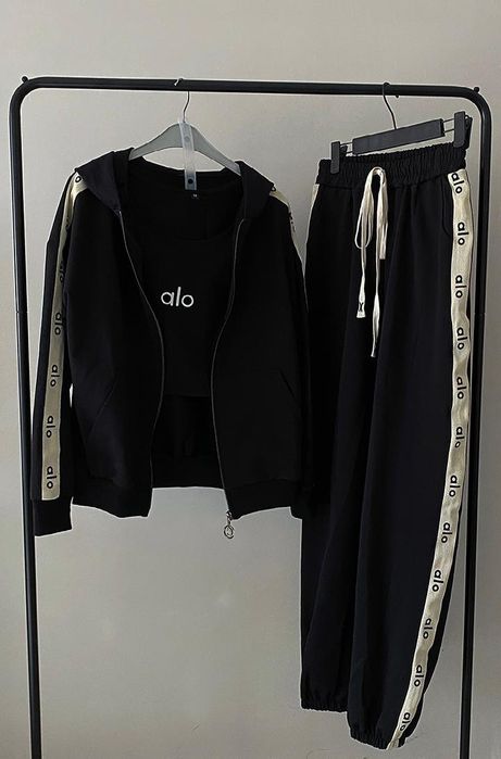 Спортивный костюм тройка всего за 10000