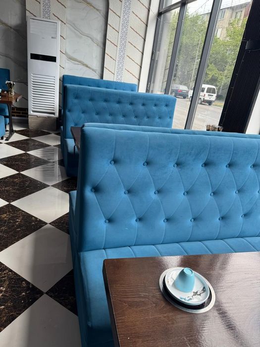 Продажа Диваны и столы для Хого