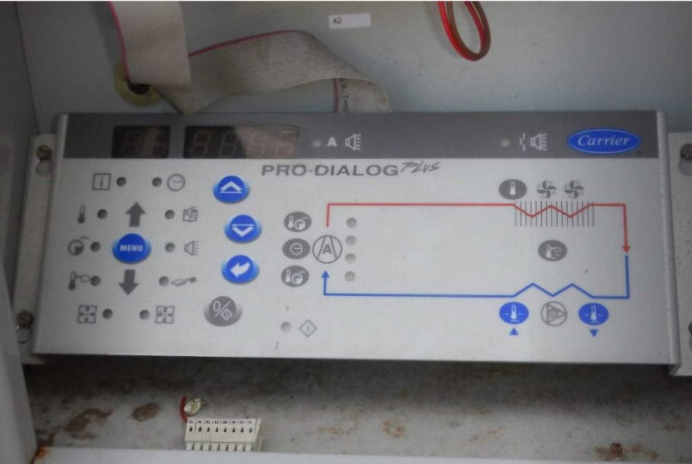 Vand / Inchiriez chiller CARRIER 49KW