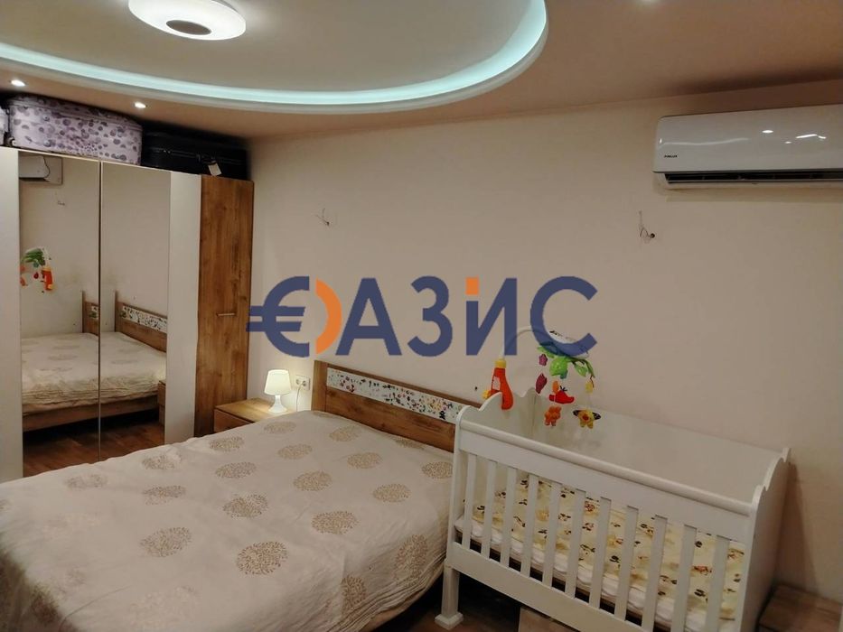 Тристаен апартамент в жилищна сграда, 70 кв.м., Несебър, България, 160