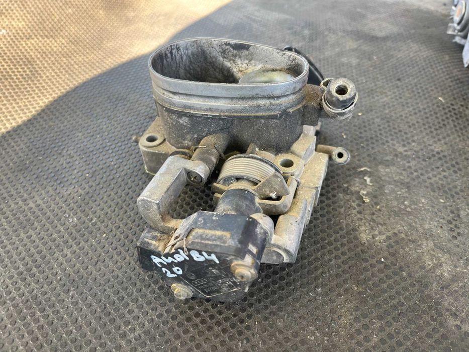 Дросел Audi 80 B4 2.0