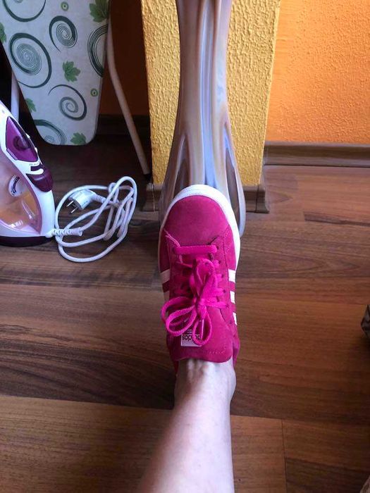 кецове от естествен велур Адидас