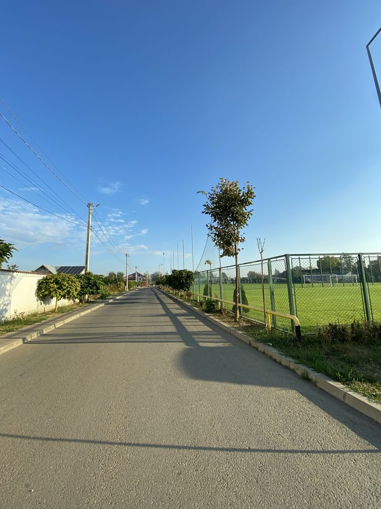 Vand teren in coumna Glina. 365m2