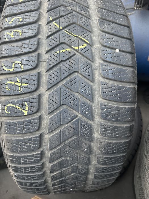 275/35/21 Пирели 160 лв