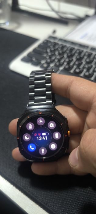 Продам умные часы (smart watch) Samsung watch ultra читайте описание
