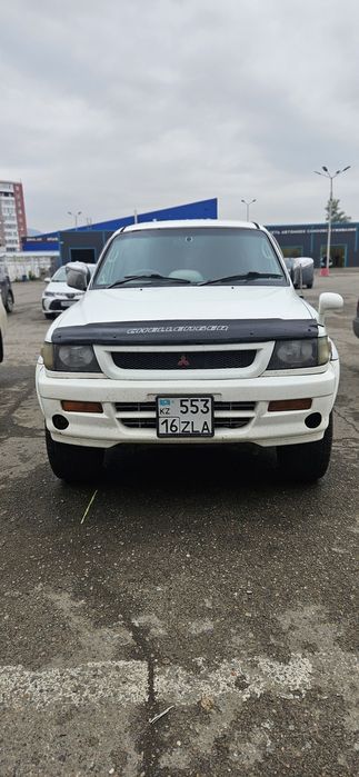 Продам митсубиси челенджер