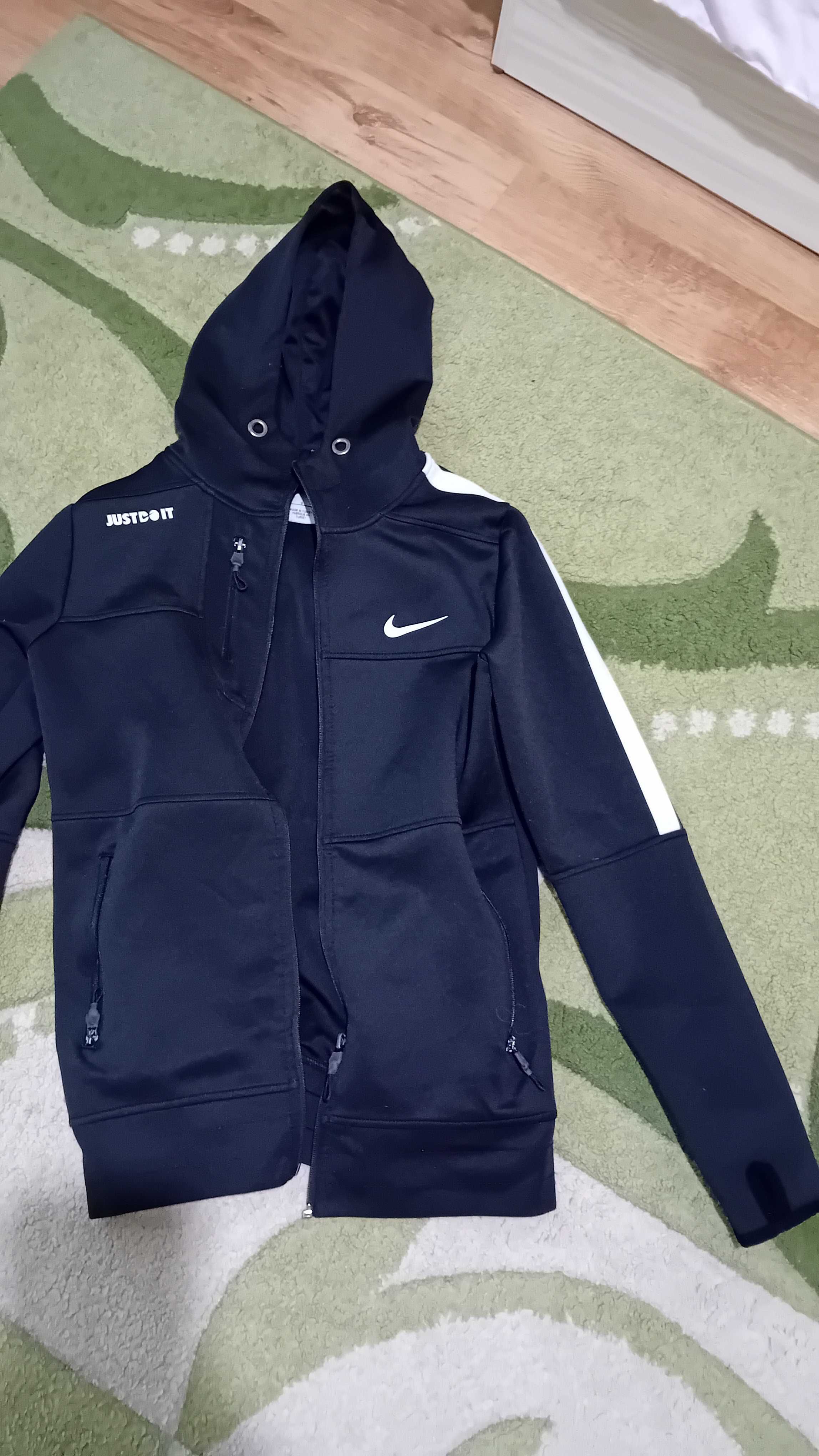 Суитчър /горнище/ с цип Nike