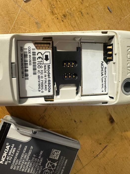 telefon mobil nokia 6820a