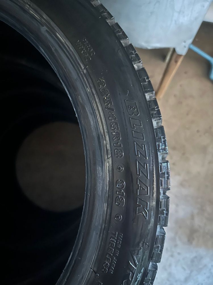Комплект зимней резины Bridgestone Blizzak VRX2