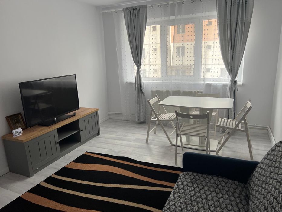 Vand apartament 2 camere in calarasi strada baraganului bloc L30 et1
