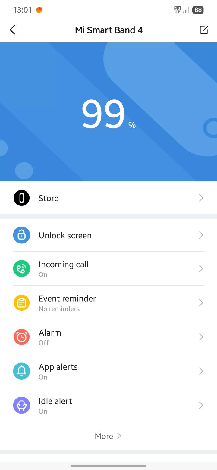 Продавам Mi Smart Band 4