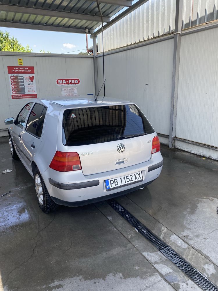 Volkswagen golf 4