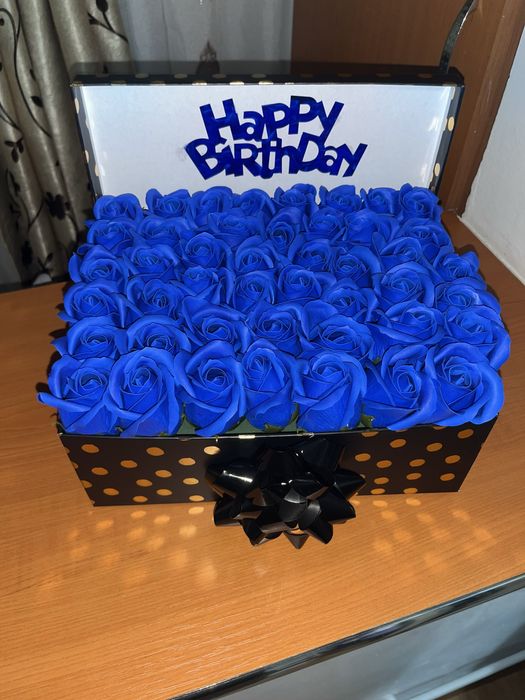 Aranjament 49 trandafiri sapun