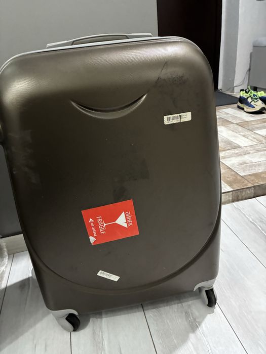 Продом чемоданы