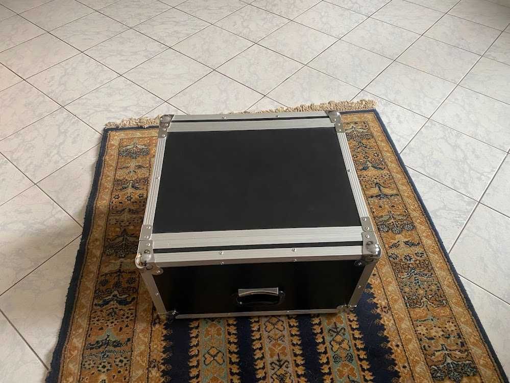 Soundcraft Ui16, The t.amp E-800, Flyht Pro Rack 5U Eco II Compact 23