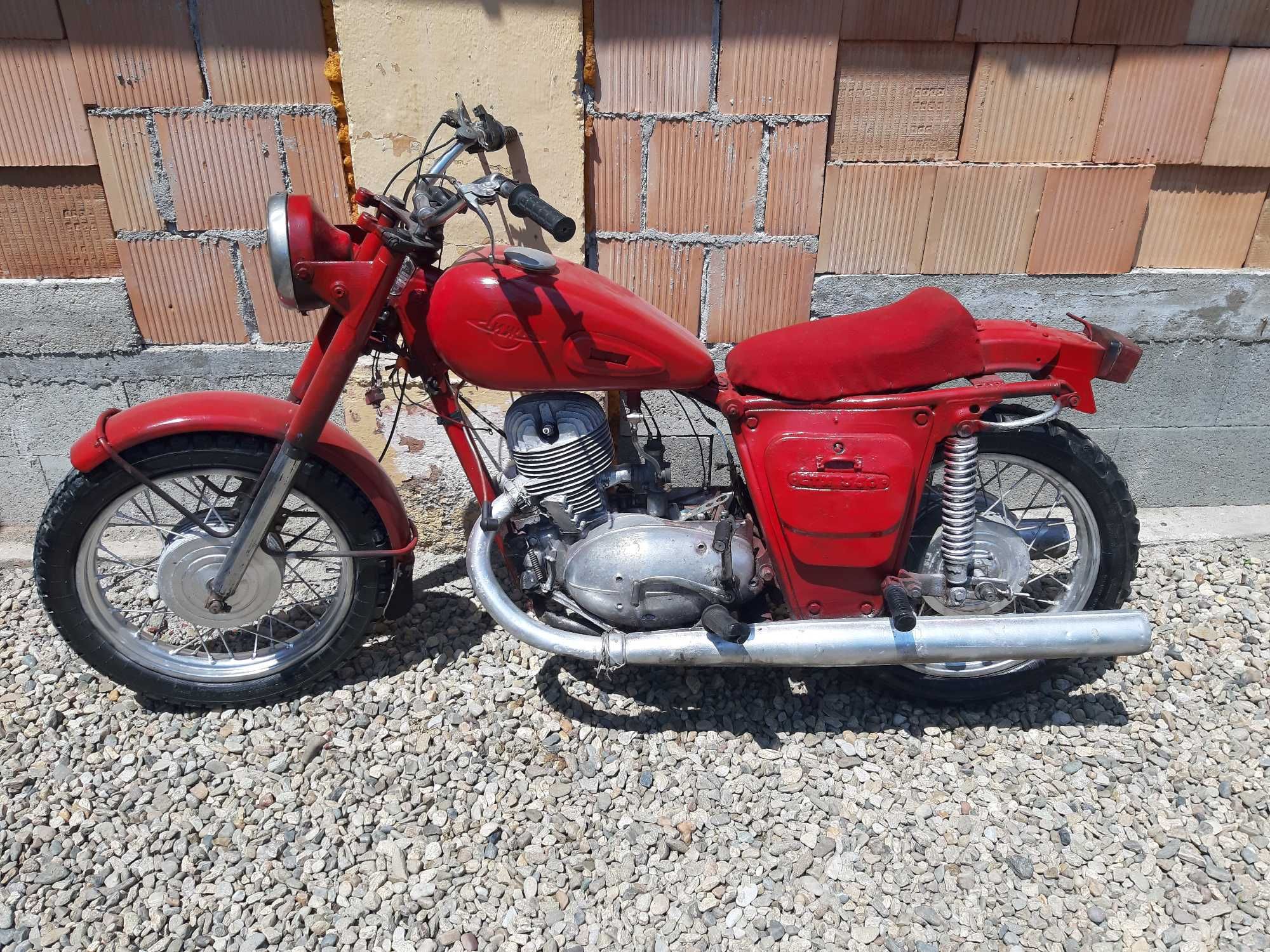 IJ 56,  an fabr.1960, motocicleta 350 cmc