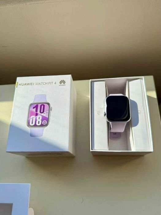 Часовник Huawei watch fit