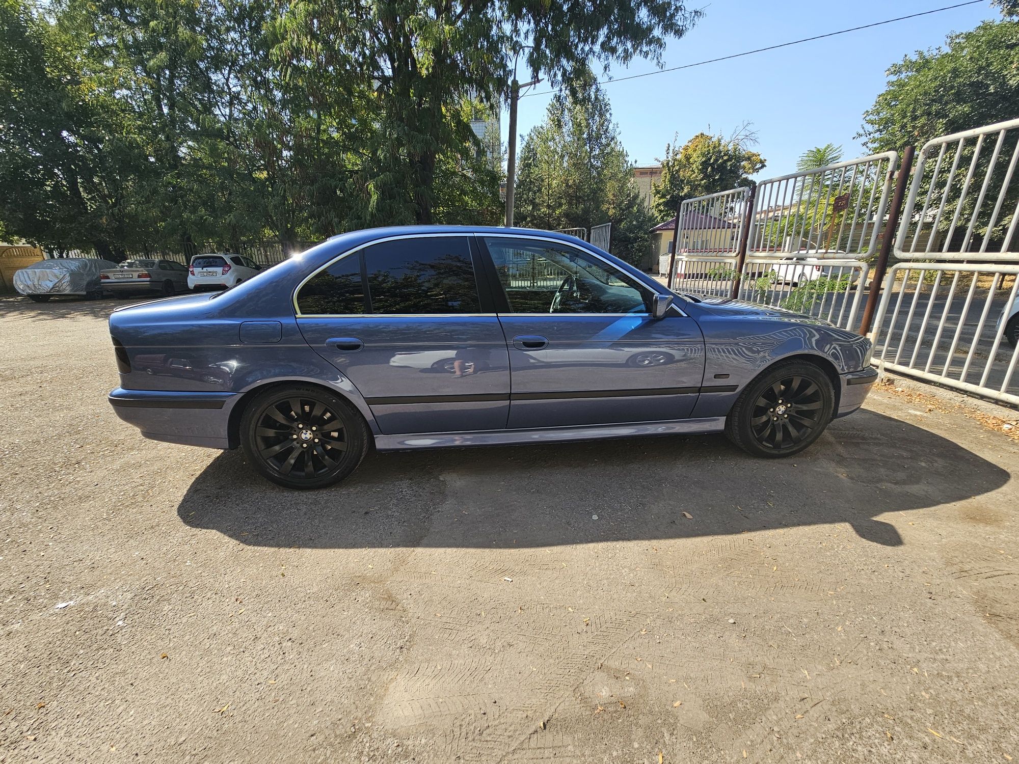 Своя Bmw e39 525i 2002 г. БМВ Е39