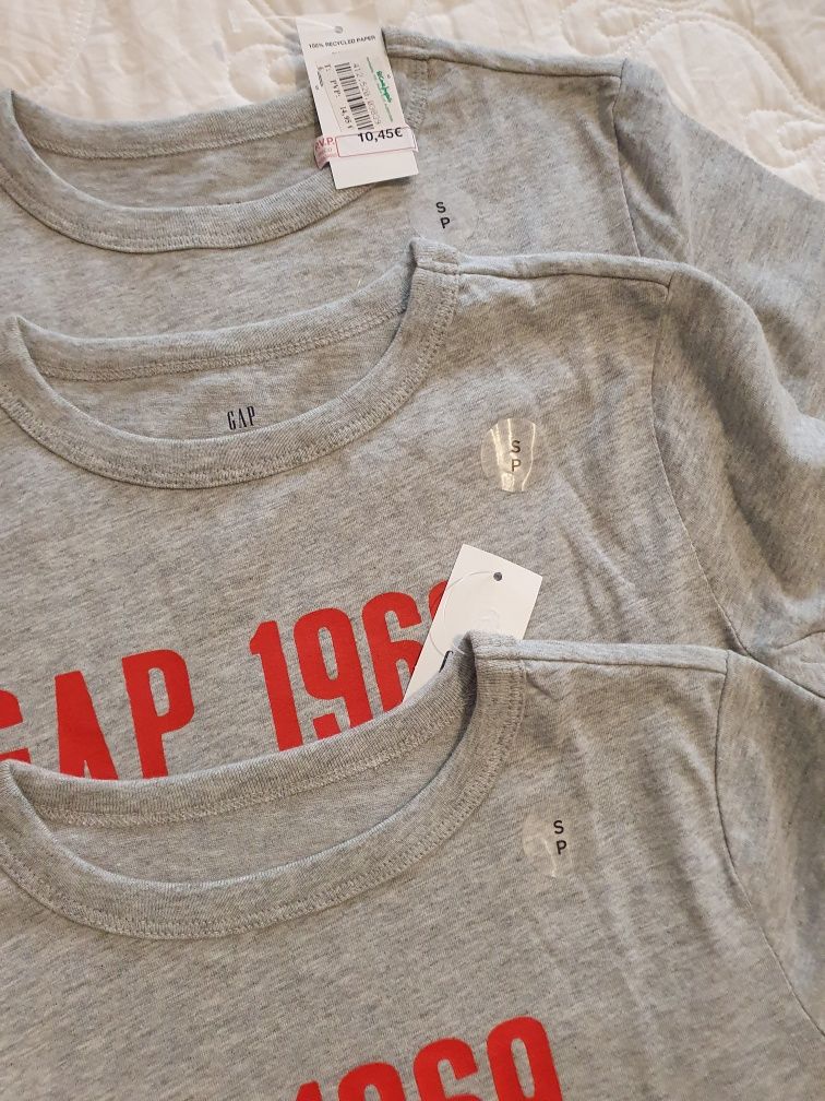 Футболка Gap ,оригинал. Новая. 6-9 лет.