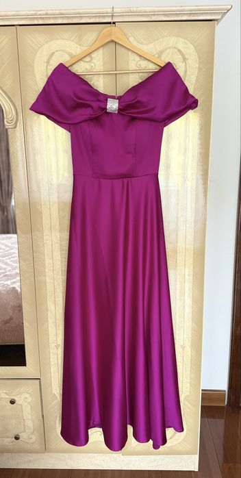 Rochie satinată fucsia