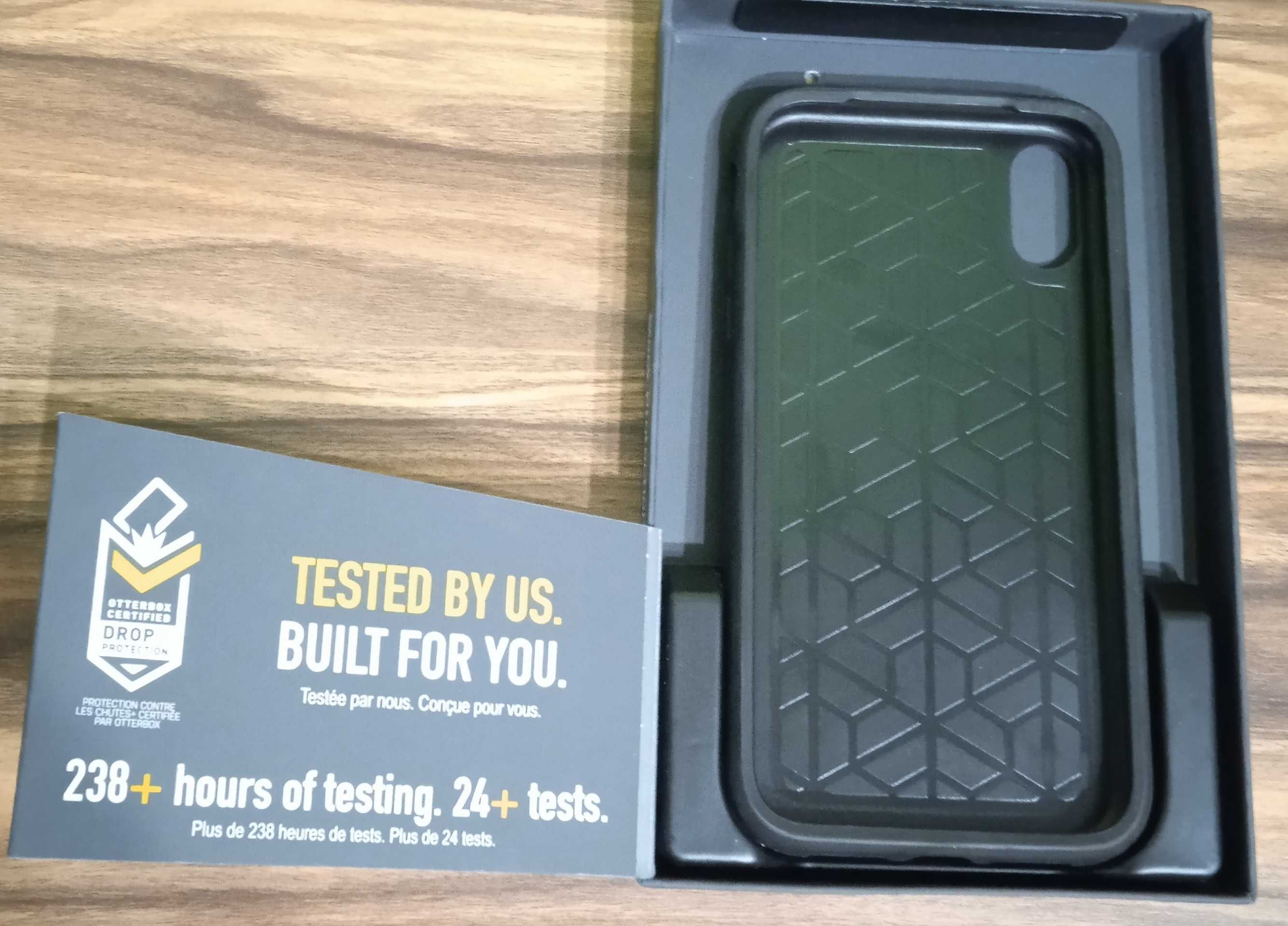 Твърд гръб OTTERBOX Symmetry Series Case  - Black за iPhone XR, Черен