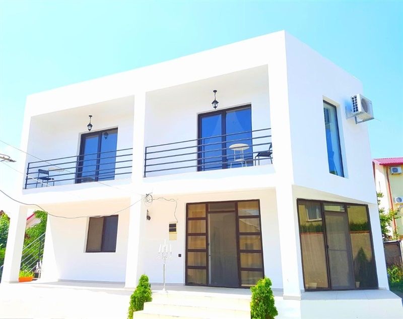 Inchiriez Vila Zona Centrala Costinesti