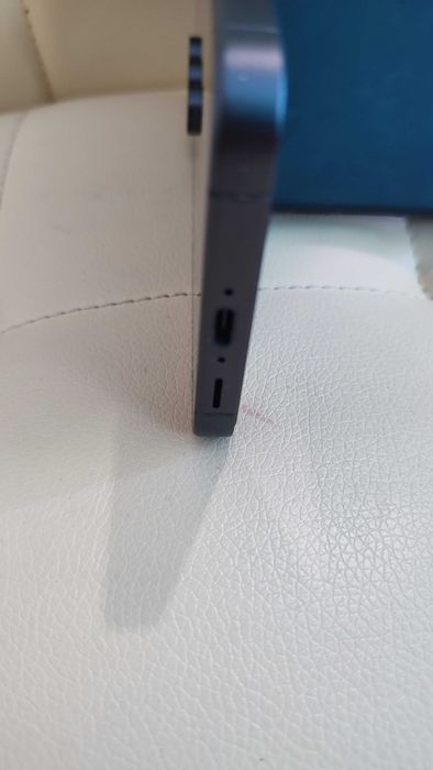 Samsung 24FE.  Чисто нов.