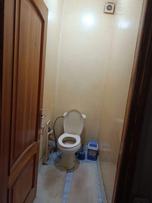 Bez makler Qo'yliq 1 massiv òģil bollarha Matonat metro yonida