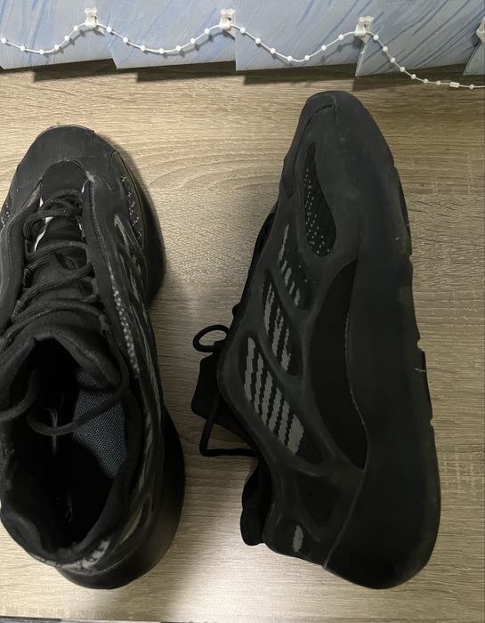 Yeezy 700 V3 Black Dark Glow