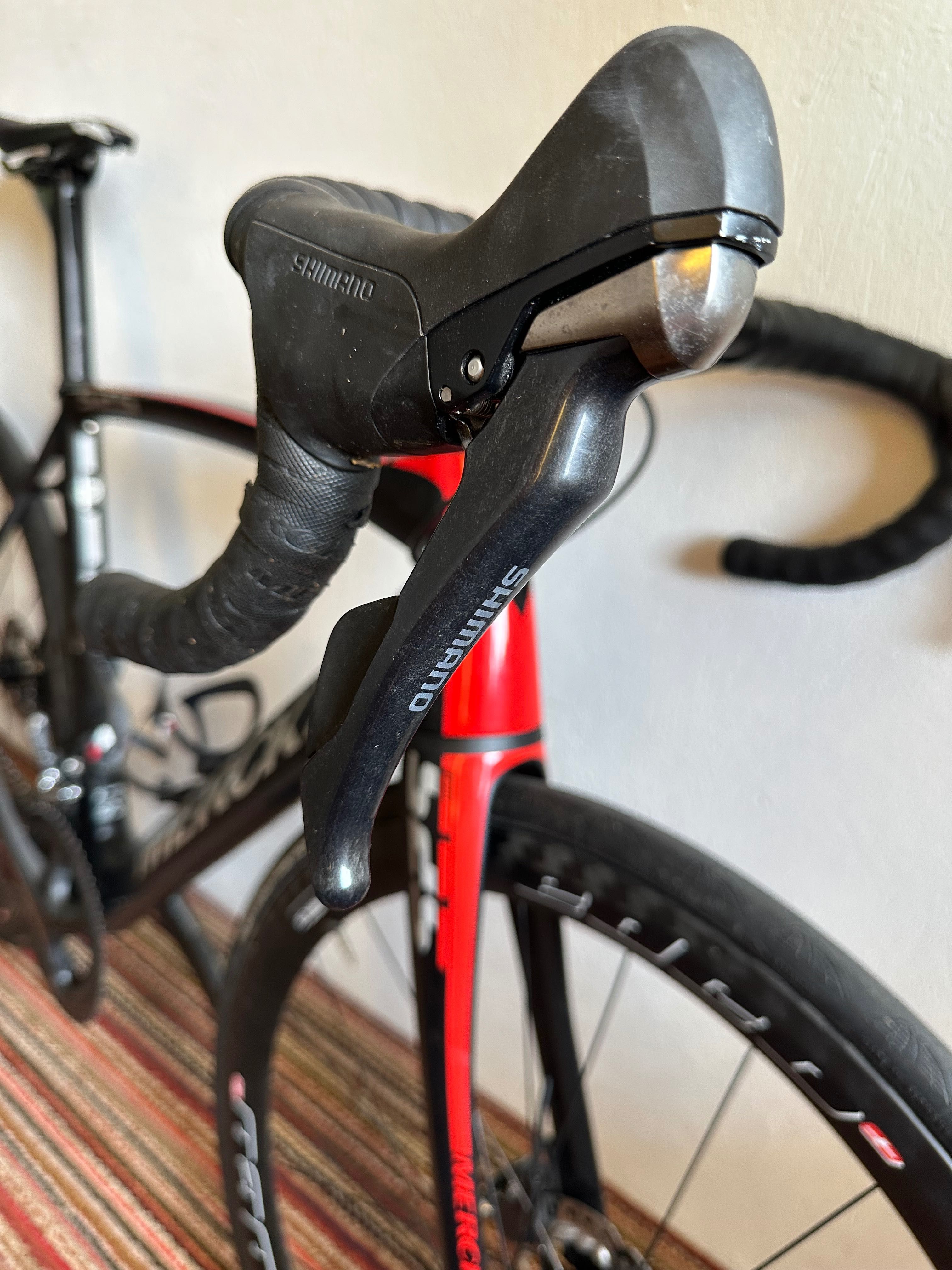 Карбонов шосеен Merckx EM 525 велосипед