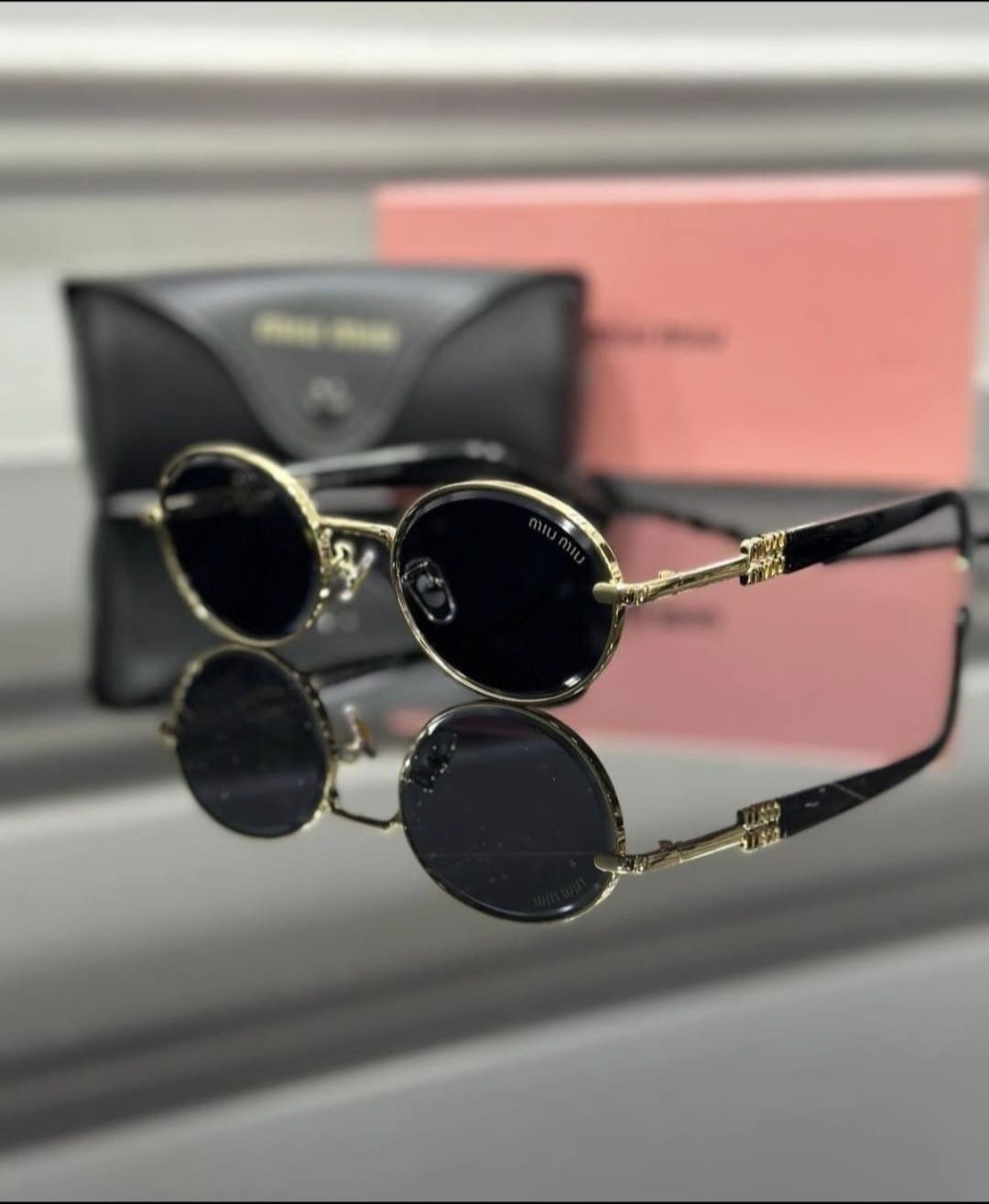 Дамски слънчеви очила MIU MIU