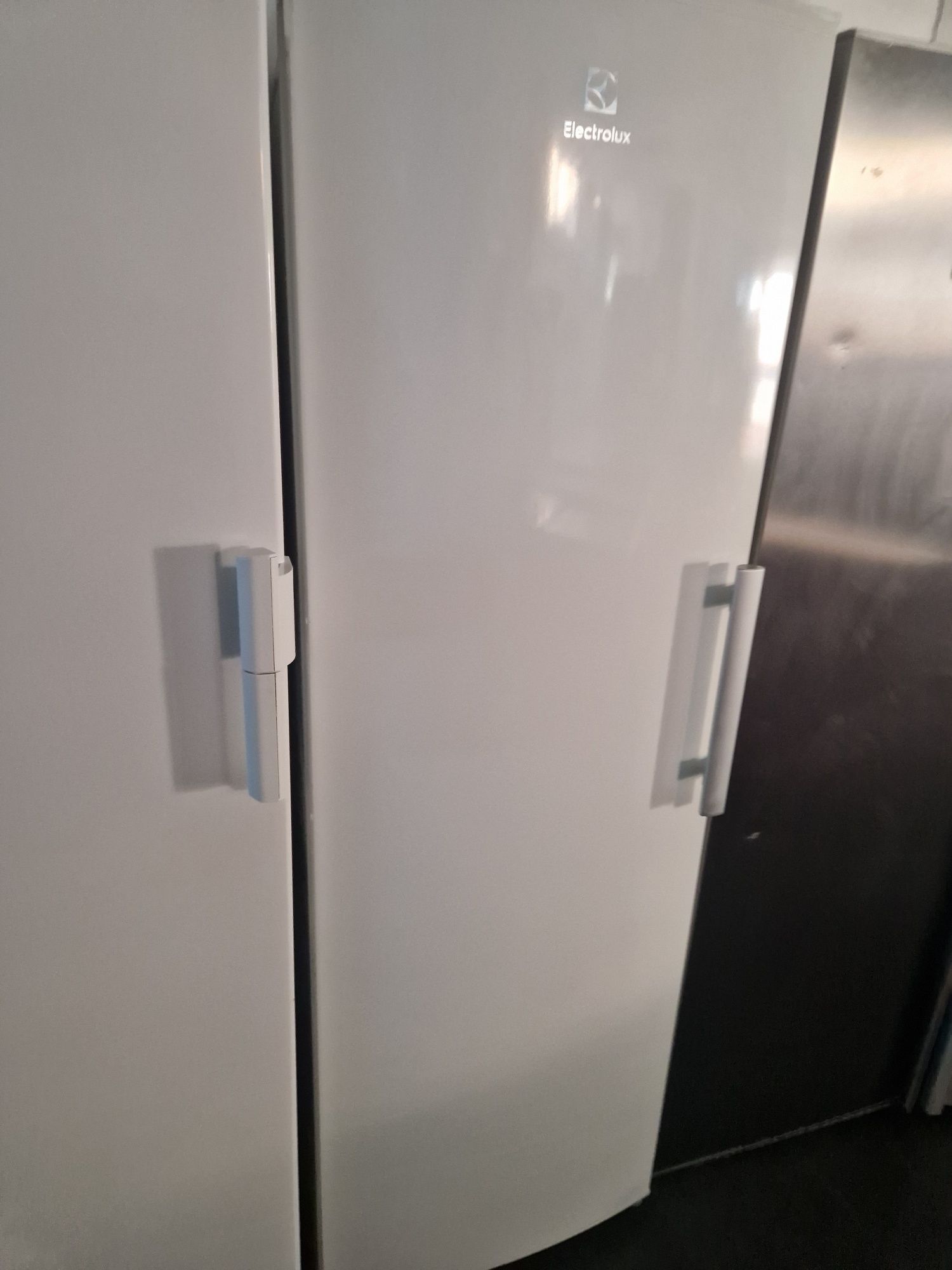 Фризер Electrolux A++ No frost