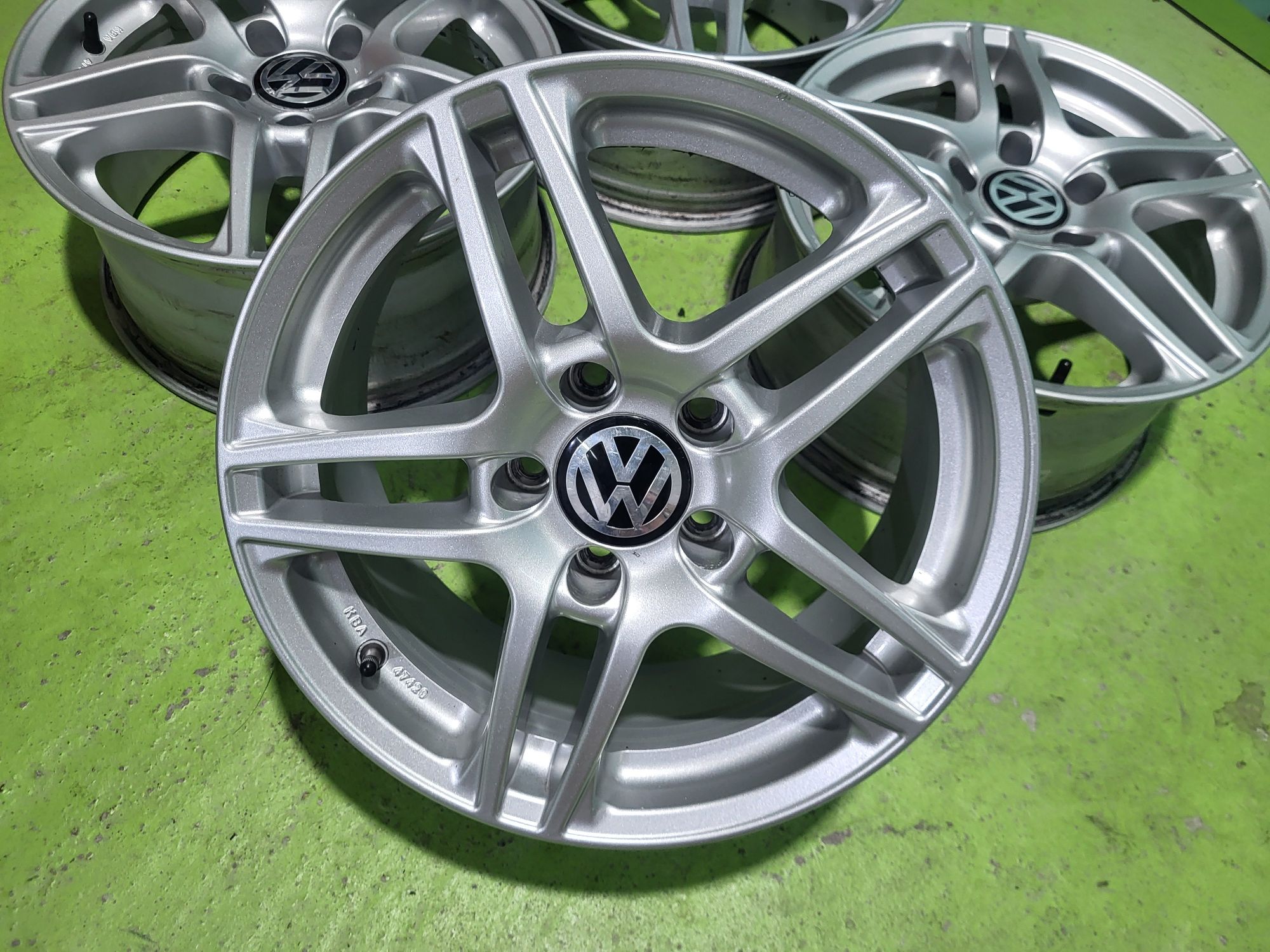 16 5x112 Vw Touran Caddy Passat Golf Skoda 5х112