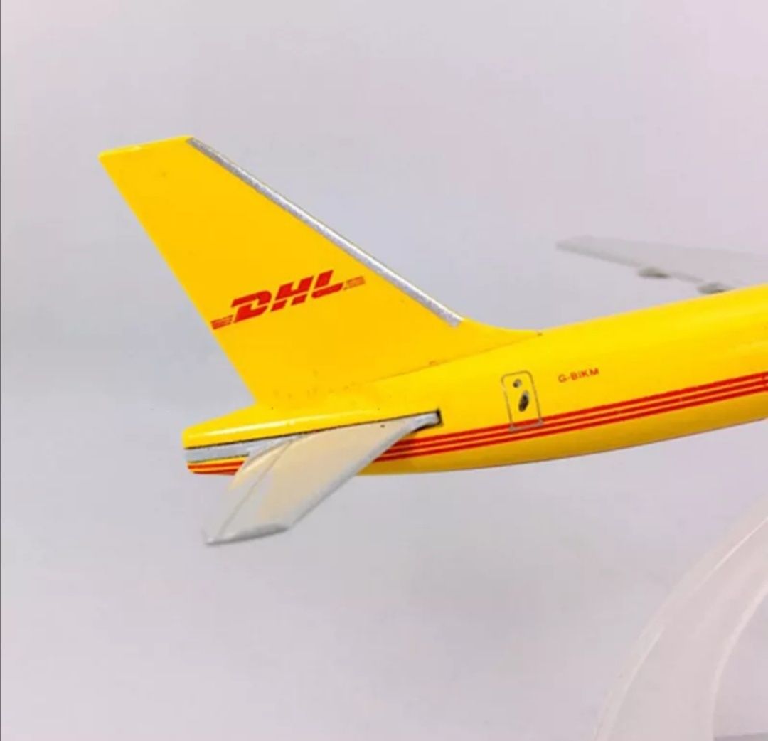 Macheta avion DHL B757 / 16 cm / metal /cadou