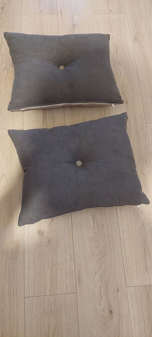 2 perne noi decorative de calitate in 2 culori. 40 cm × 50 cm.