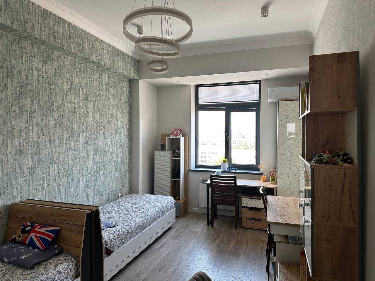 yunusobod15 4хоna zor narxda kadaster bor 116m2; Baxor restaran