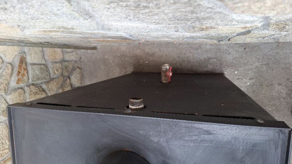 Камина Прити с водна риза