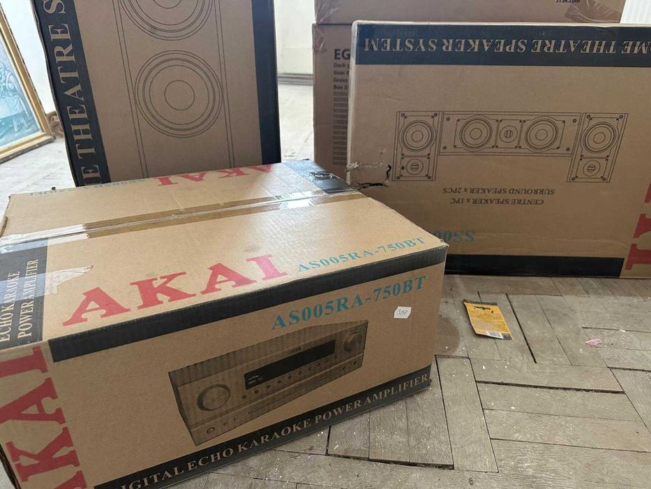 se vinde Sistem Audio AKA AS005RA / SS006A-305C 750BT