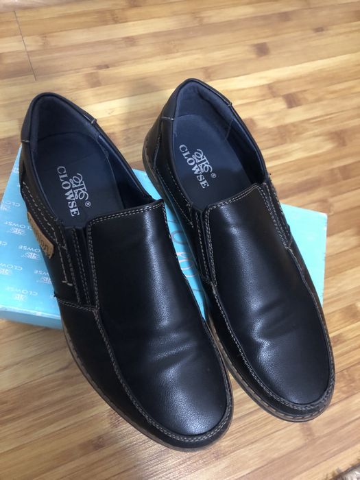 Vand pantofi din piele !