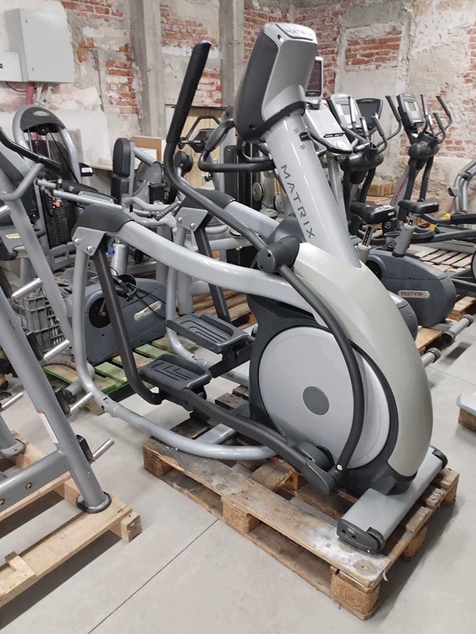 Matrix E3X Elliptical Cross Trainer
