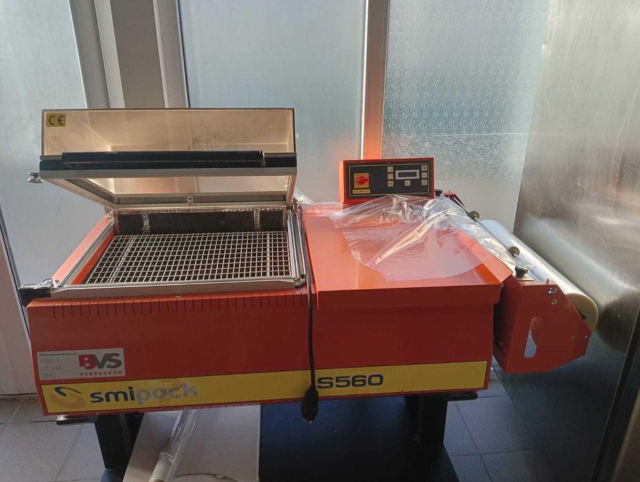 Mașina de ambalat cu folie termocontractoare