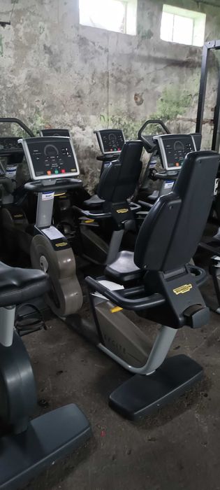 Benzi de alergare profesionale jog 500 led technogym