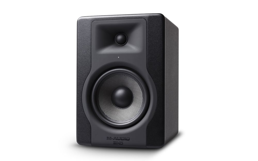 M-Audio BX5 D3 профессиональные студийные мониторы
