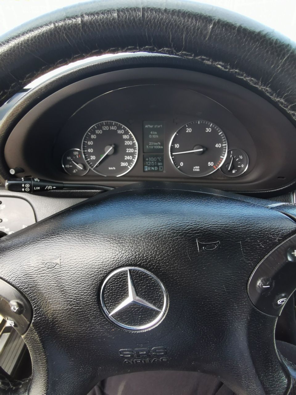 Мерцедес ц 270 перфектен