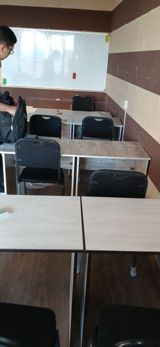 Продаю парты и стулья