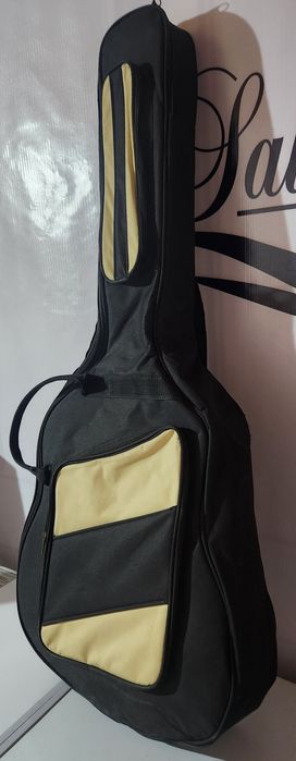 Продаётся чехол для гитаре