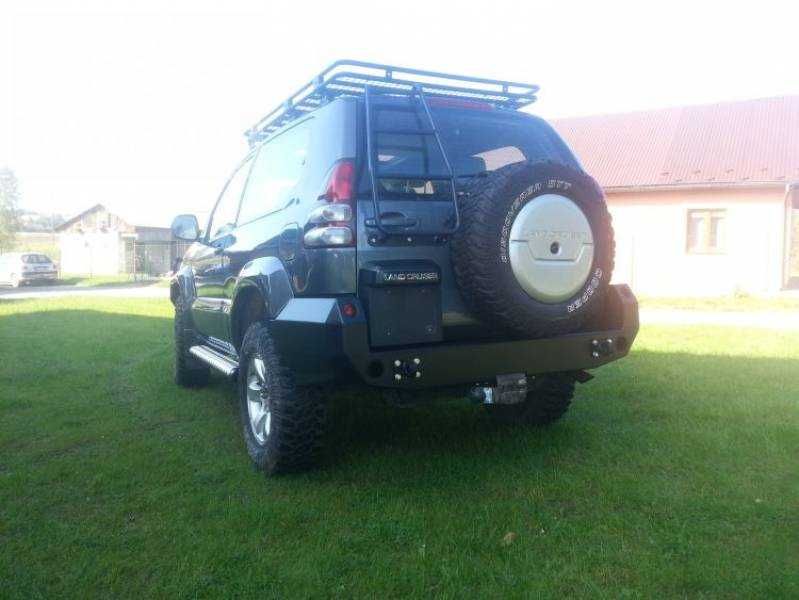 Scara TOYOTA LAND CRUISE J120 din OTEL pentru usa din spate