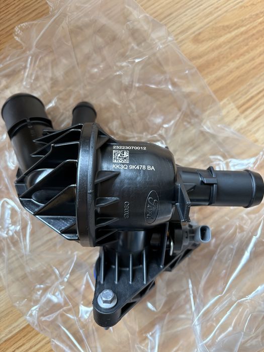 Оригинален термостат 2350518 за FORD V363/Mk7